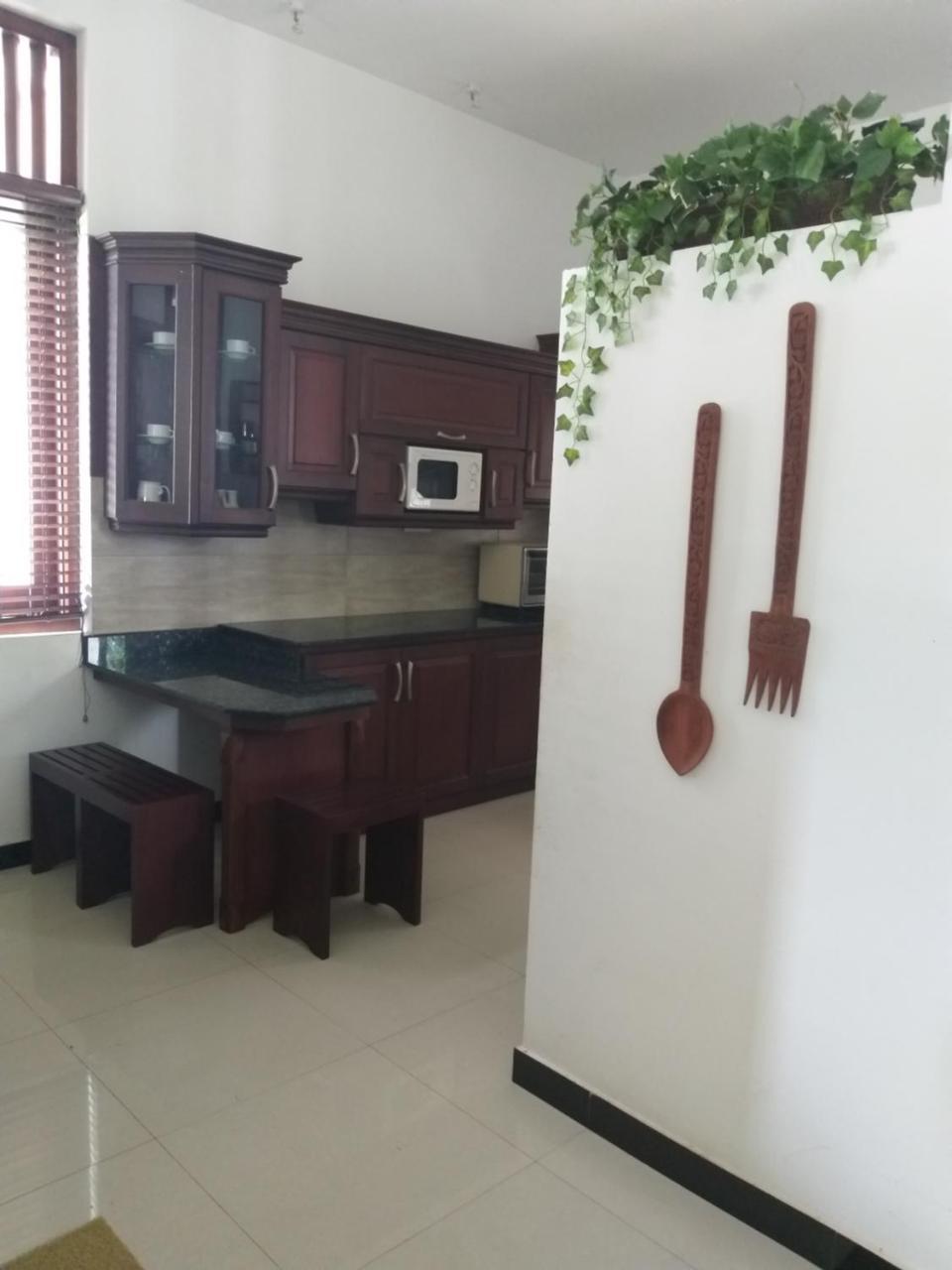 Cosy Nest Home Stay Негомбо Экстерьер фото
