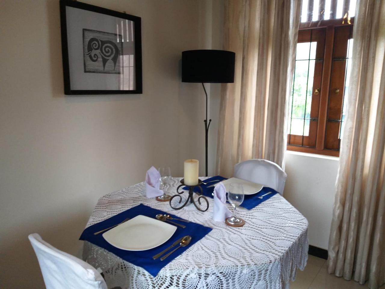 Cosy Nest Home Stay Негомбо Экстерьер фото