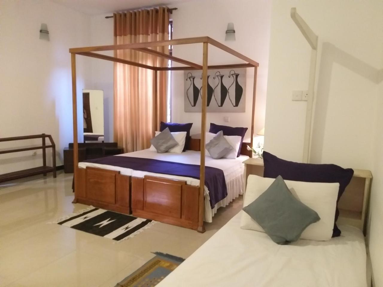 Cosy Nest Home Stay Негомбо Экстерьер фото