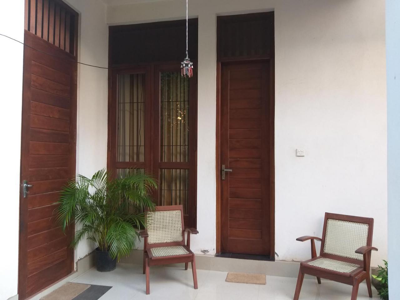 Cosy Nest Home Stay Негомбо Экстерьер фото