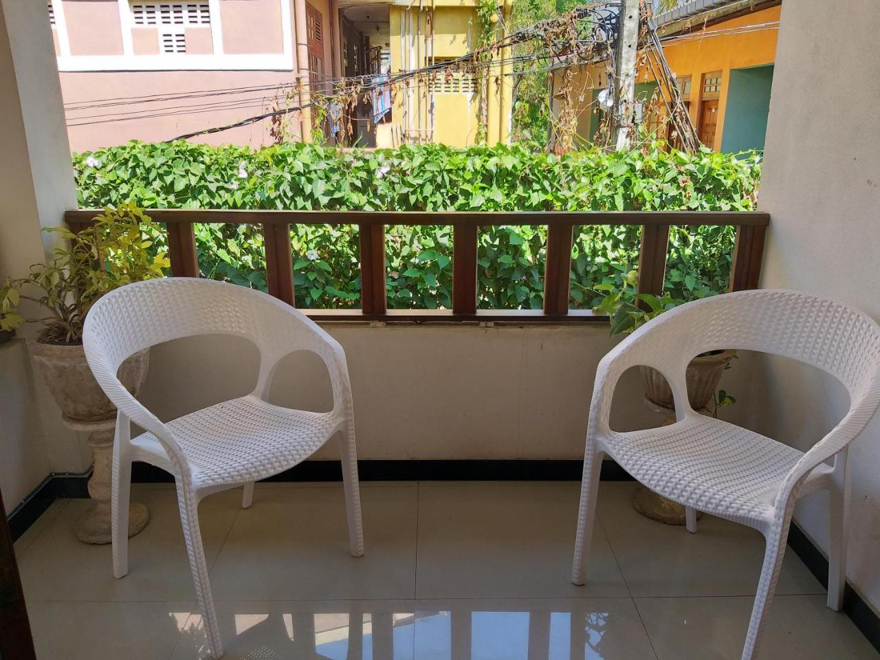 Cosy Nest Home Stay Негомбо Экстерьер фото